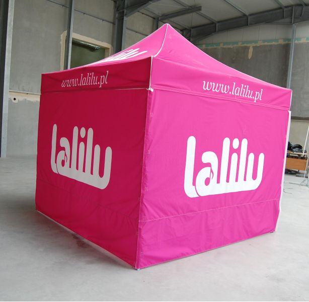 Namioty ekspresowe